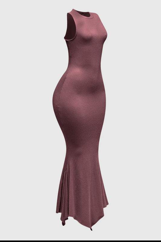 Plus size mermaid sleeveless maxi dress